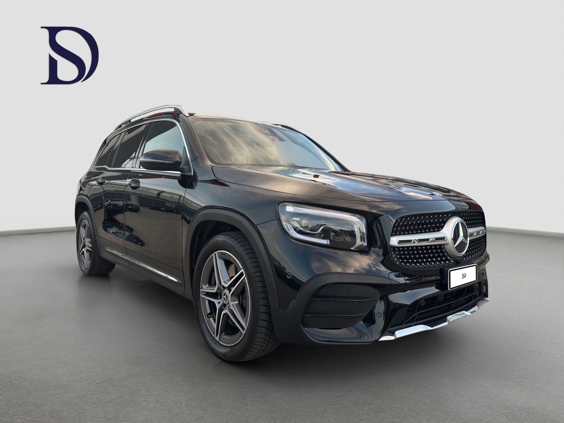 MERCEDES-BENZ GLB 250 4Matic AMG Line 8G-Tronic-showroom-element-1