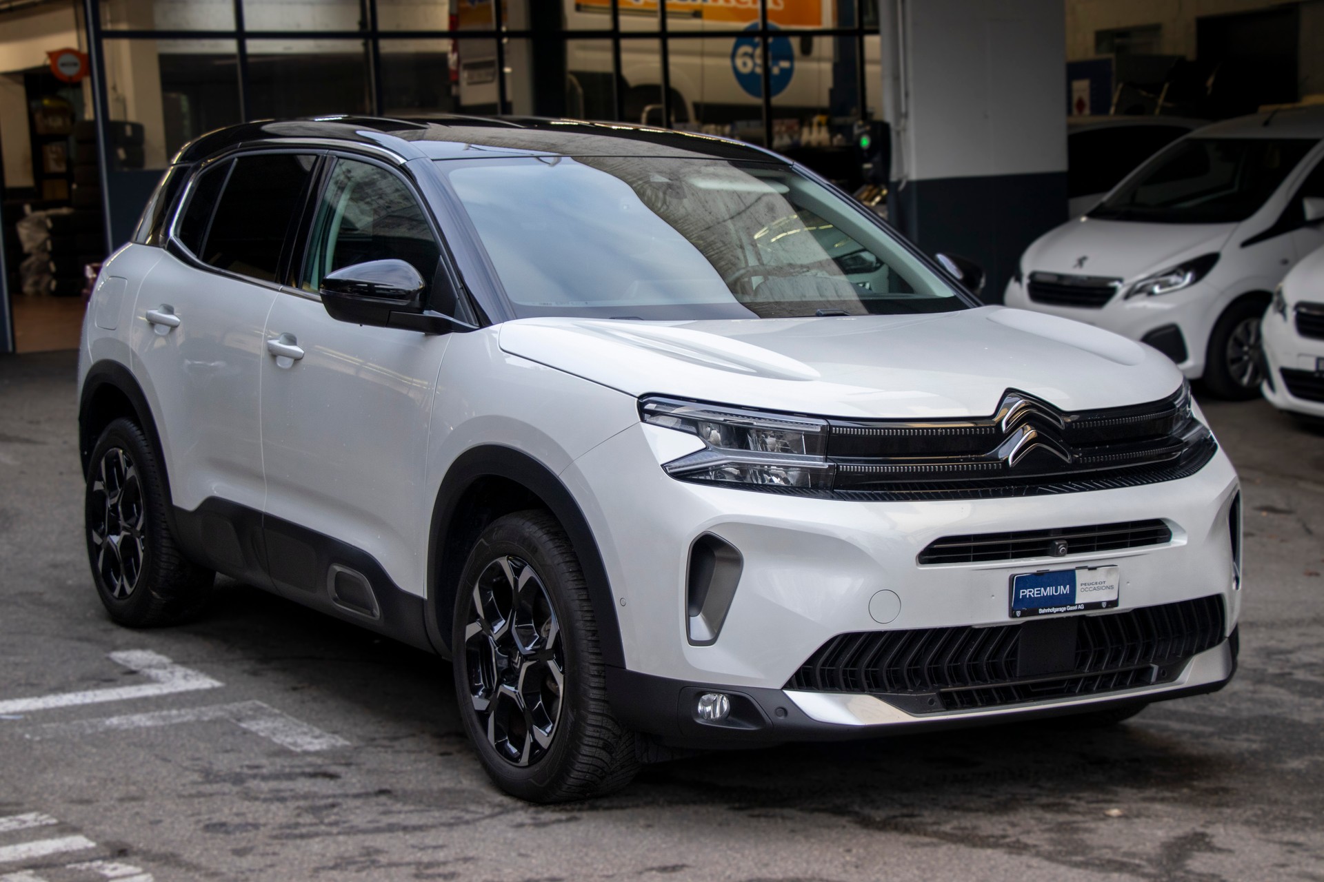 CITROEN C5 Aircross 1.2i PureTech Shine EAT8-image-3