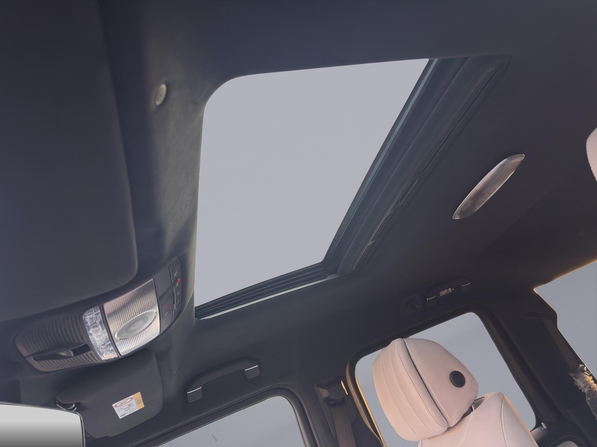 MERCEDES-BENZ G 63 AMG-image-19
