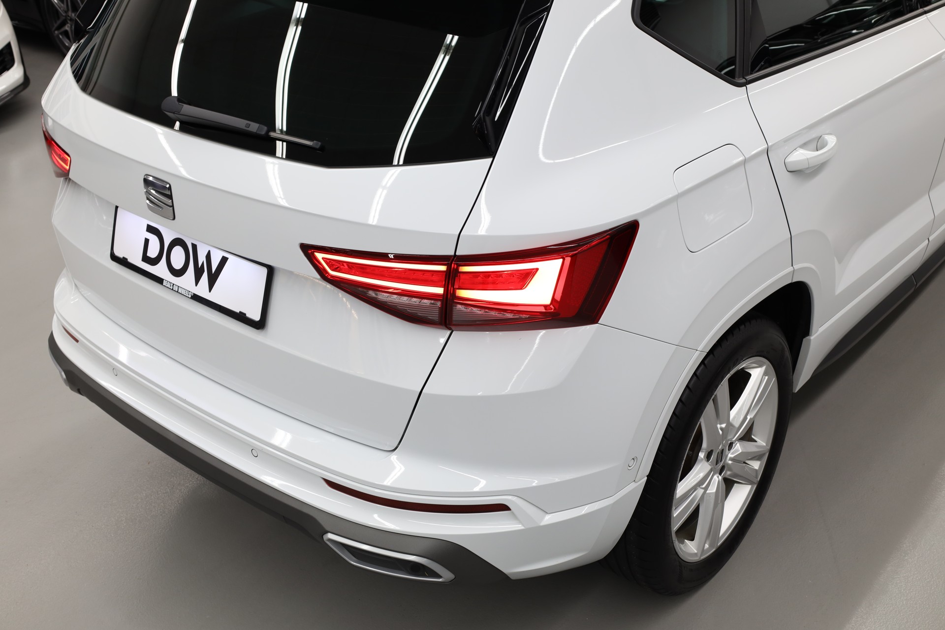SEAT Ateca 2.0 TSI Hola FR 4Drive DSG-image-8