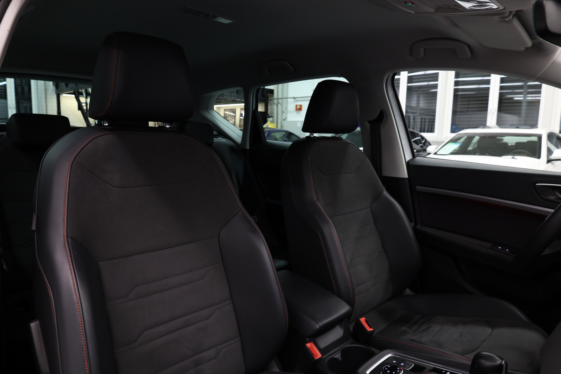 SEAT Ateca 2.0 TSI Hola FR 4Drive DSG-image-17