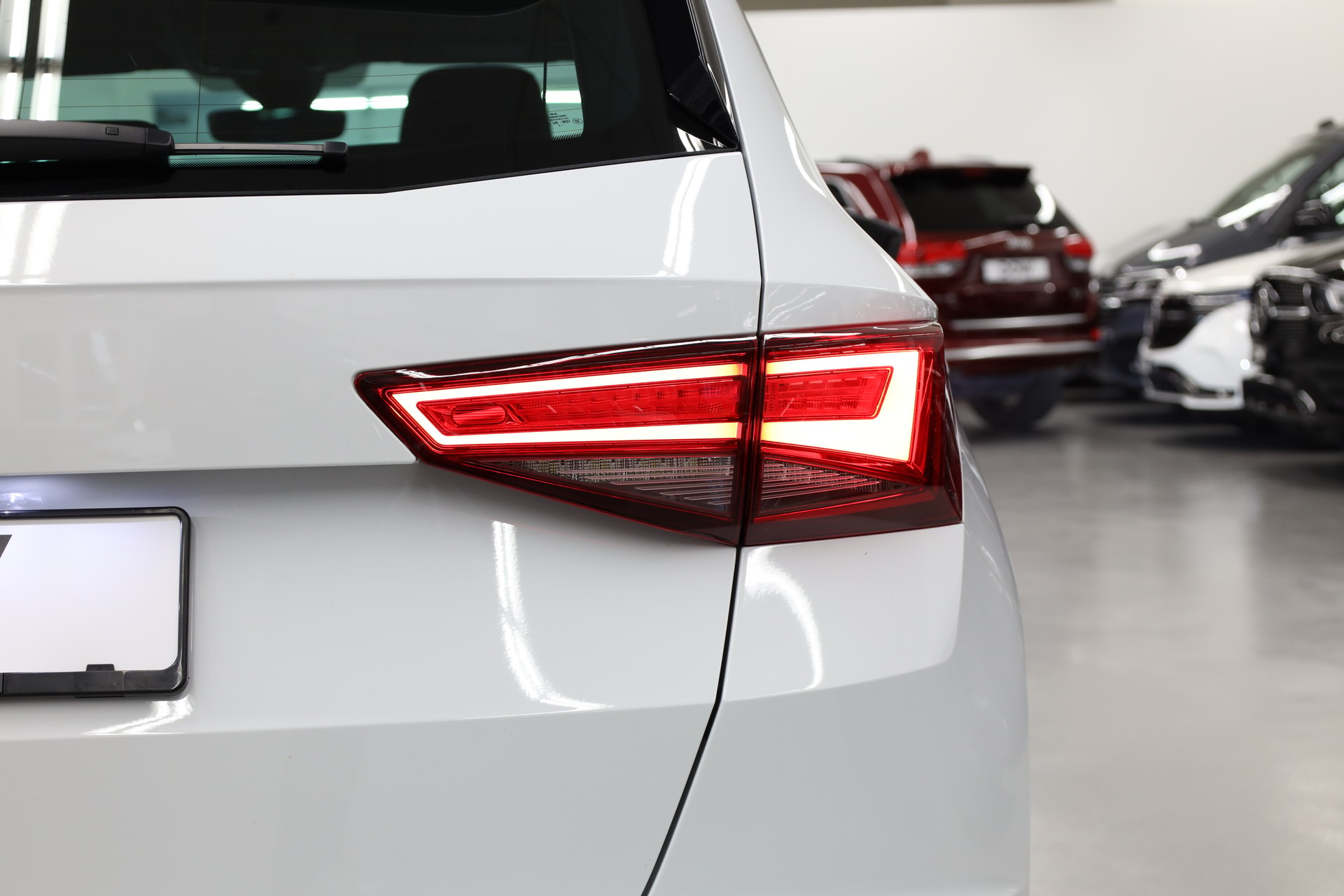 SEAT Ateca 2.0 TSI Hola FR 4Drive DSG-image-9