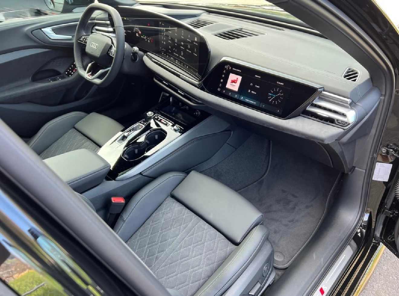 AUDI A5 Avant TFSI 150 kW S tronic-image-4