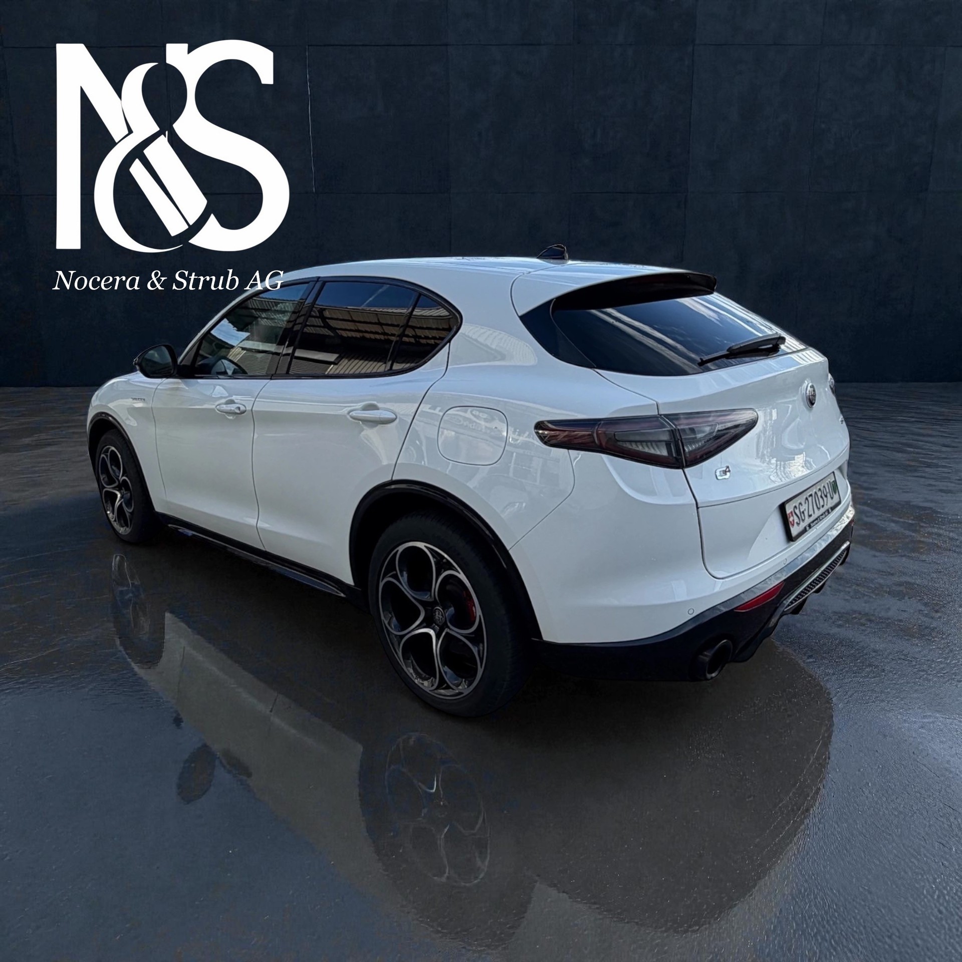 ALFA ROMEO Stelvio 2.0 Veloce Pack Premium Q4 AT8-showroom-element-1