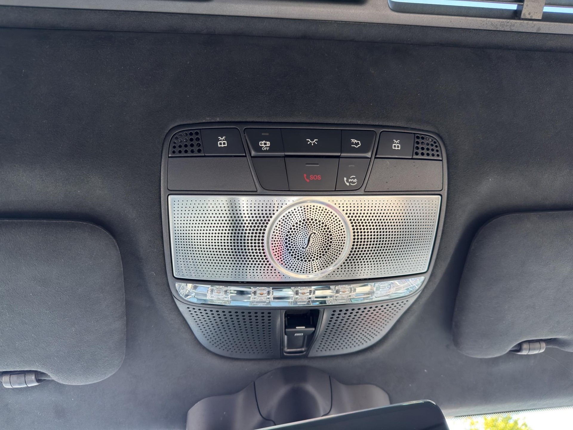 MERCEDES-BENZ G 400 d-image-19