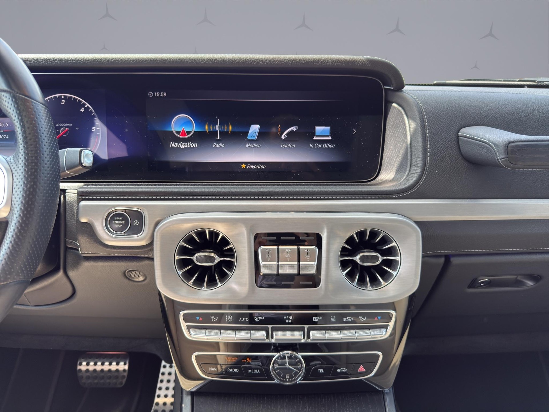 MERCEDES-BENZ G 400 d-image-14
