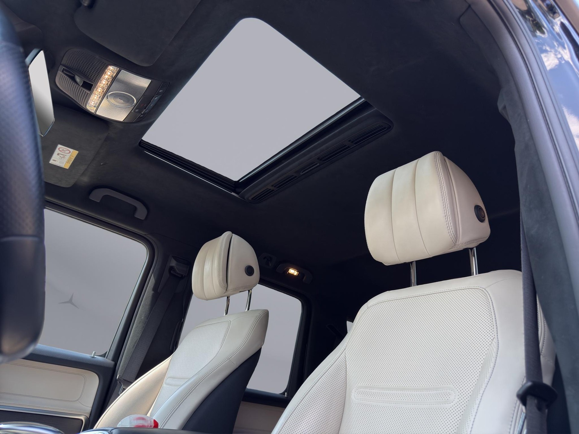 MERCEDES-BENZ G 400 d-image-18