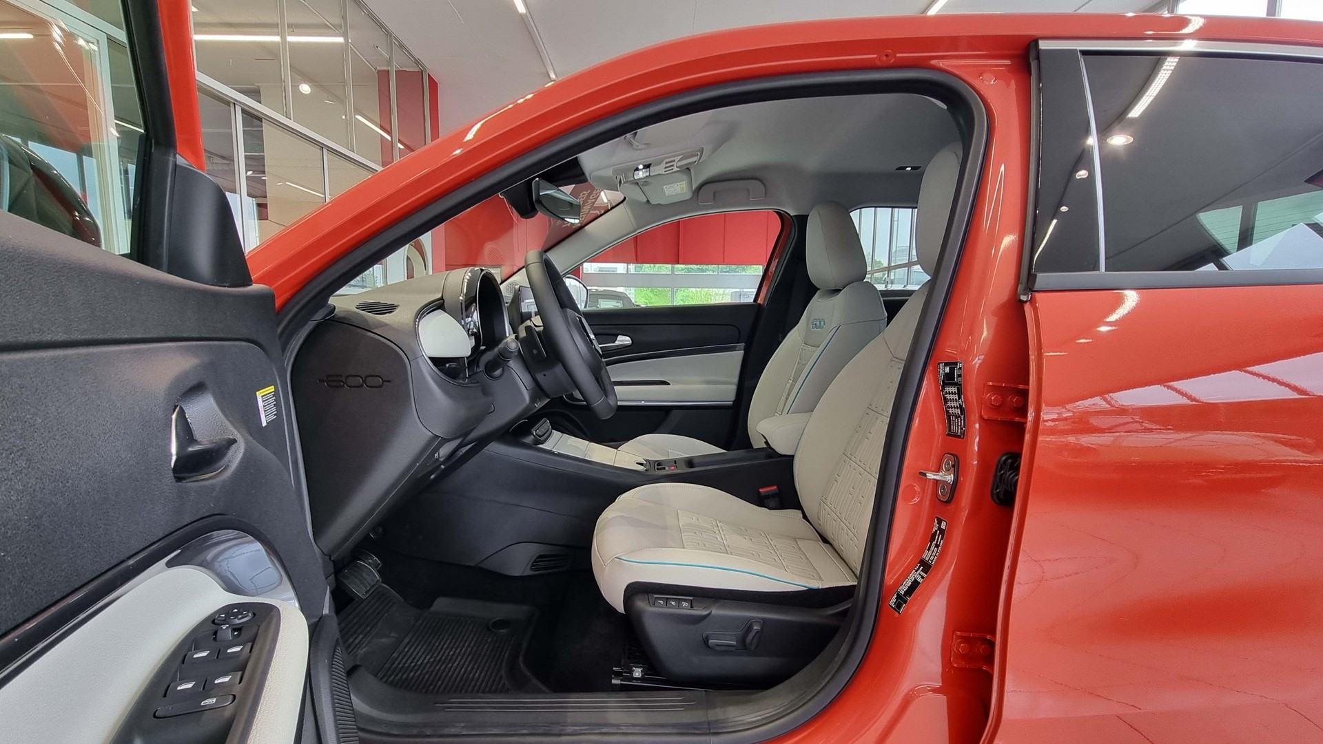 FIAT 600 1.2 Hybrid 110 La Prima-image-11