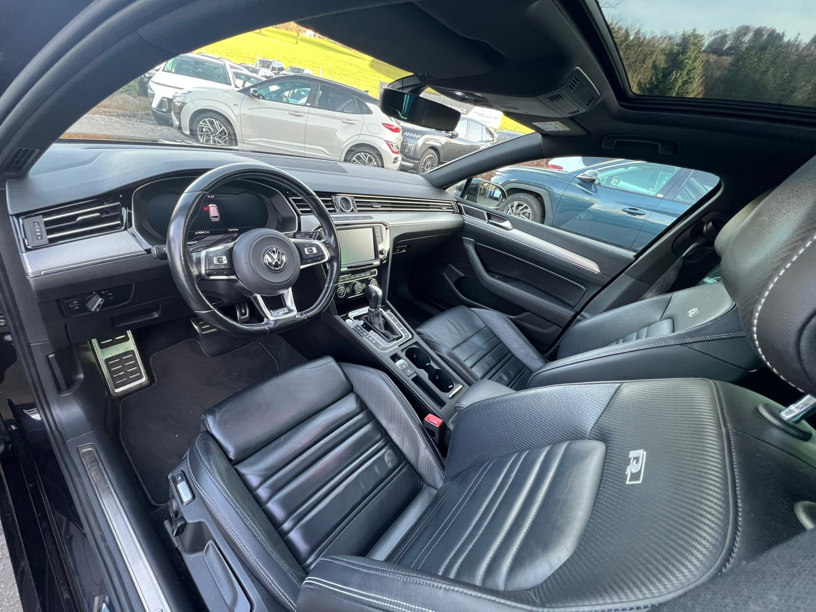 VW Passat Variant 2.0 TDI BMT High. DSG 4Motion-image-9