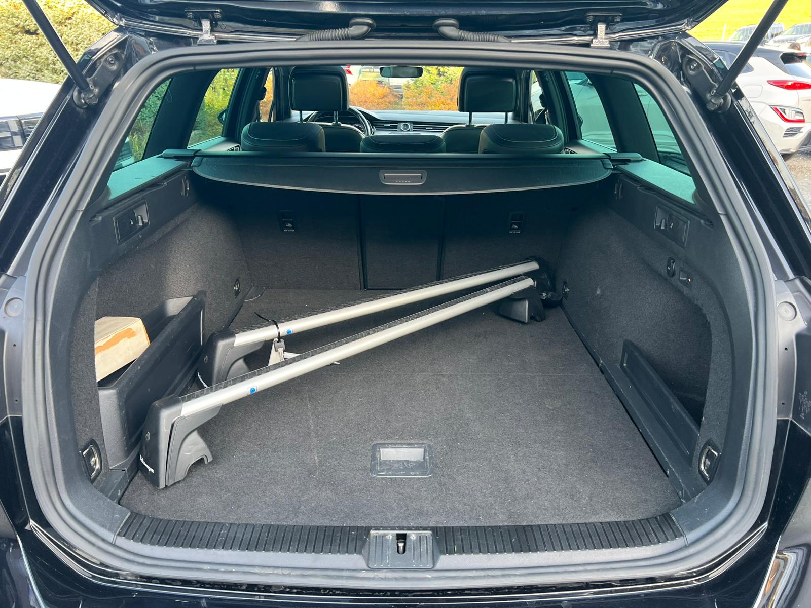 VW Passat Variant 2.0 TDI BMT High. DSG 4Motion-image-12