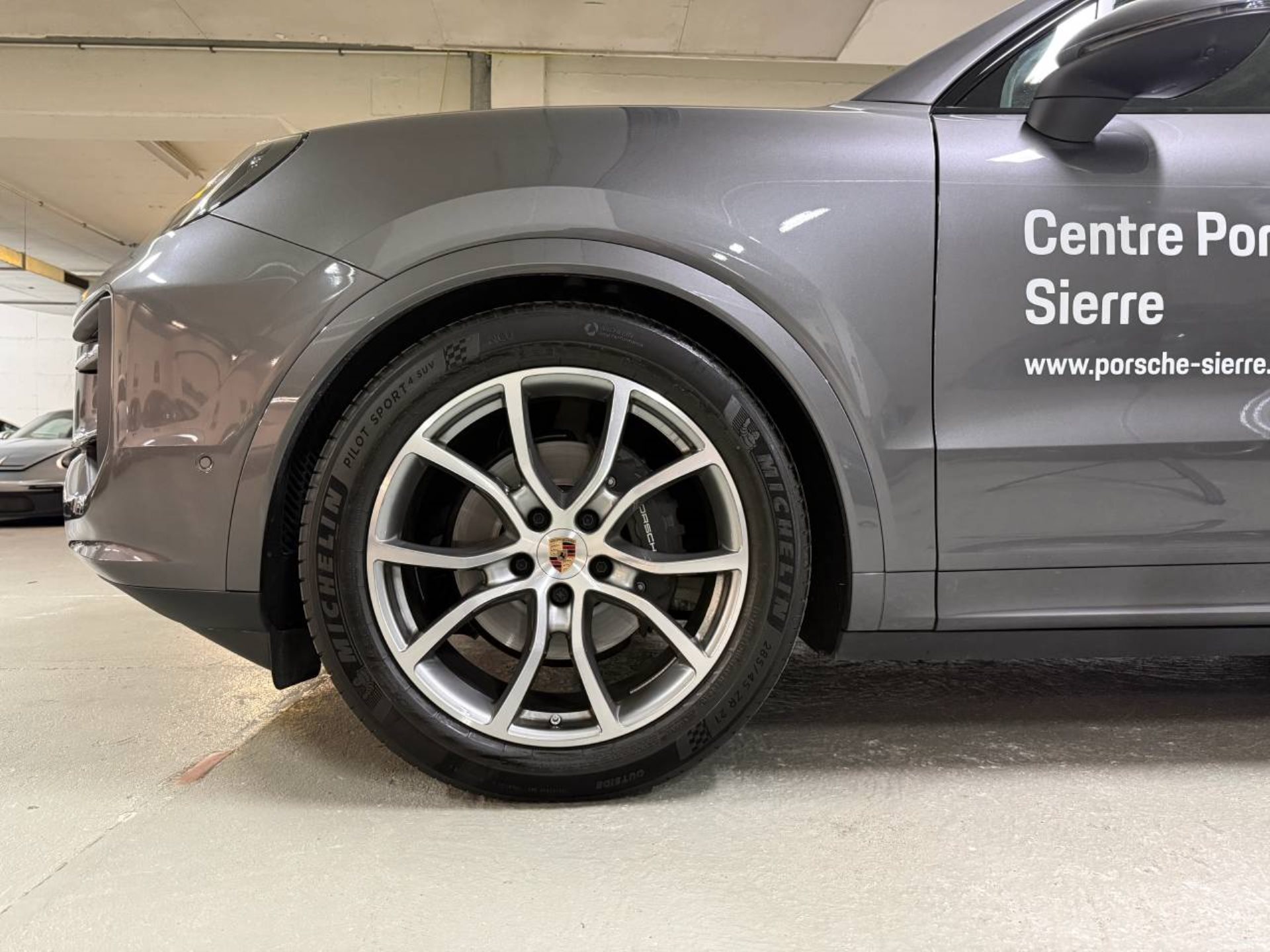 PORSCHE Cayenne-image-9