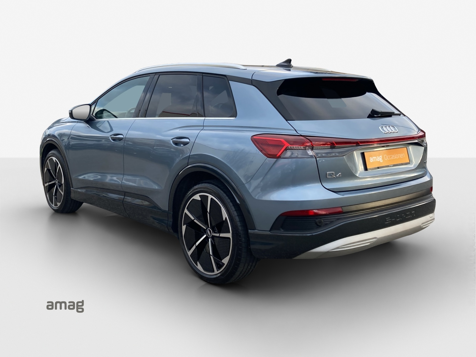 AUDI Q4 e-tron 50 quattro-image-2