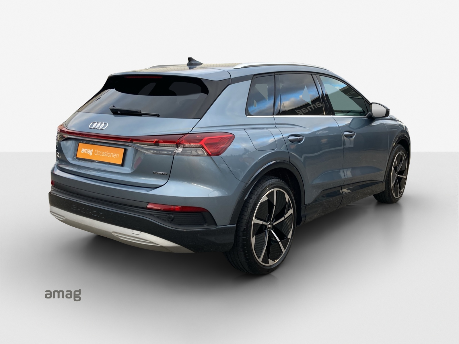AUDI Q4 e-tron 50 quattro-image-5