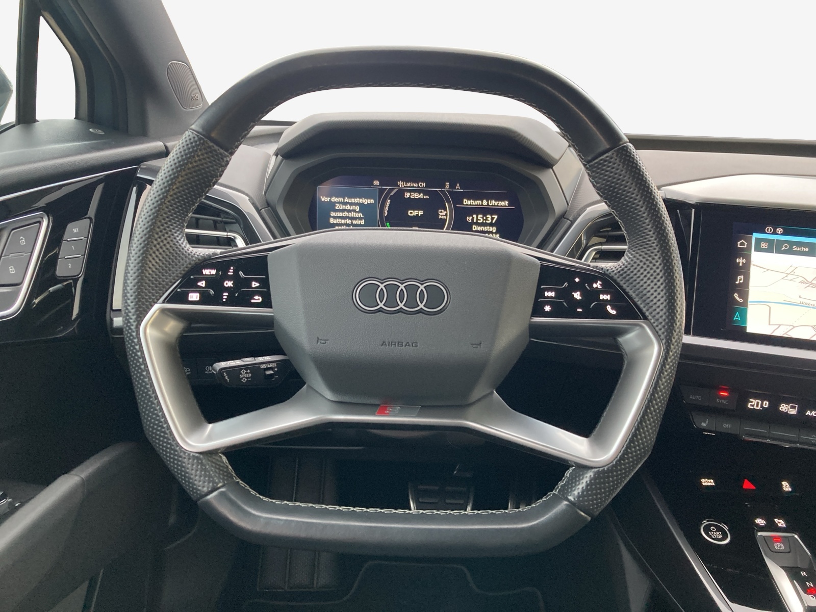 AUDI Q4 e-tron 50 quattro-image-10