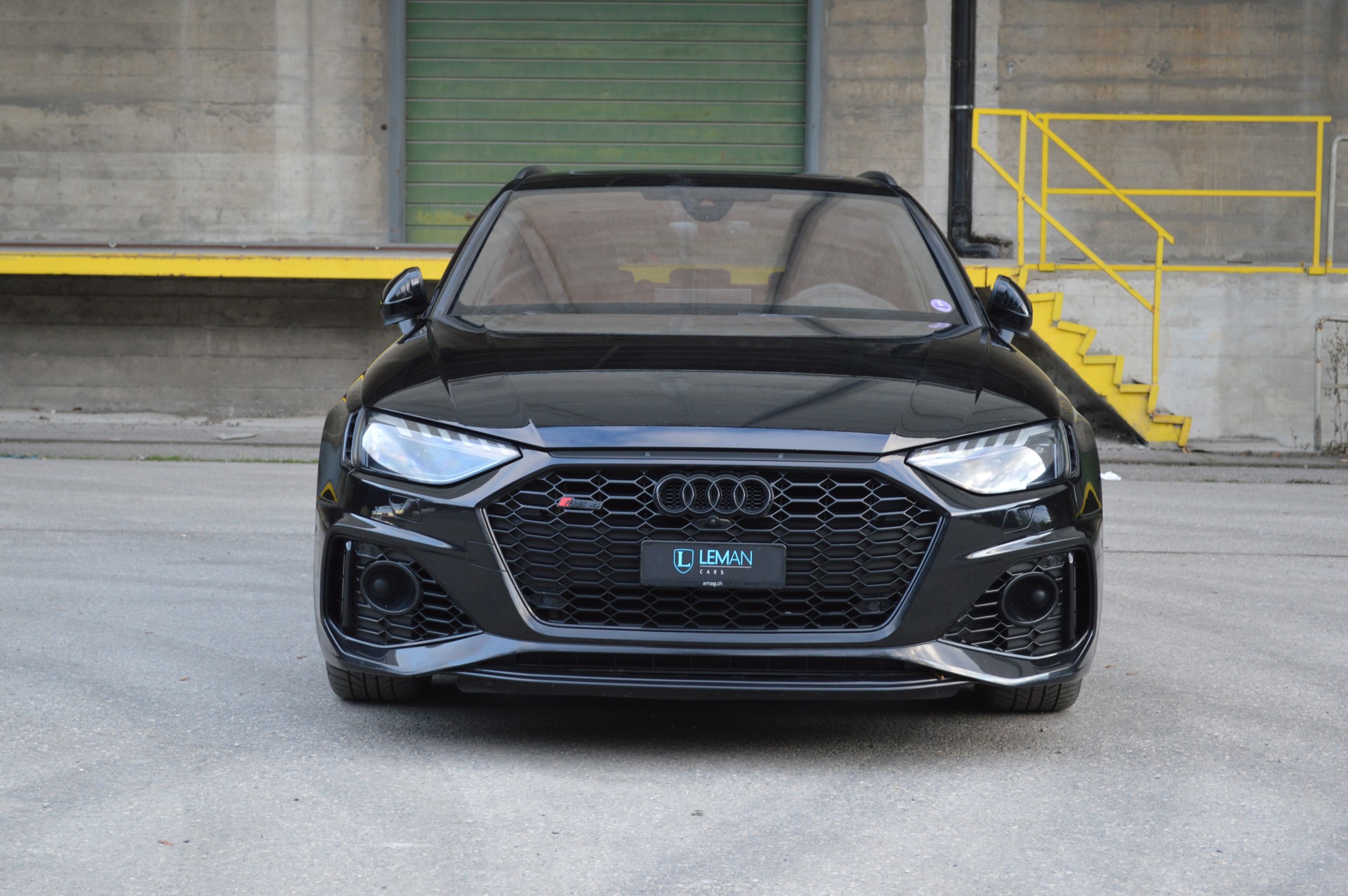 AUDI RS4 Avant quattro tiptronic-showroom-element-1