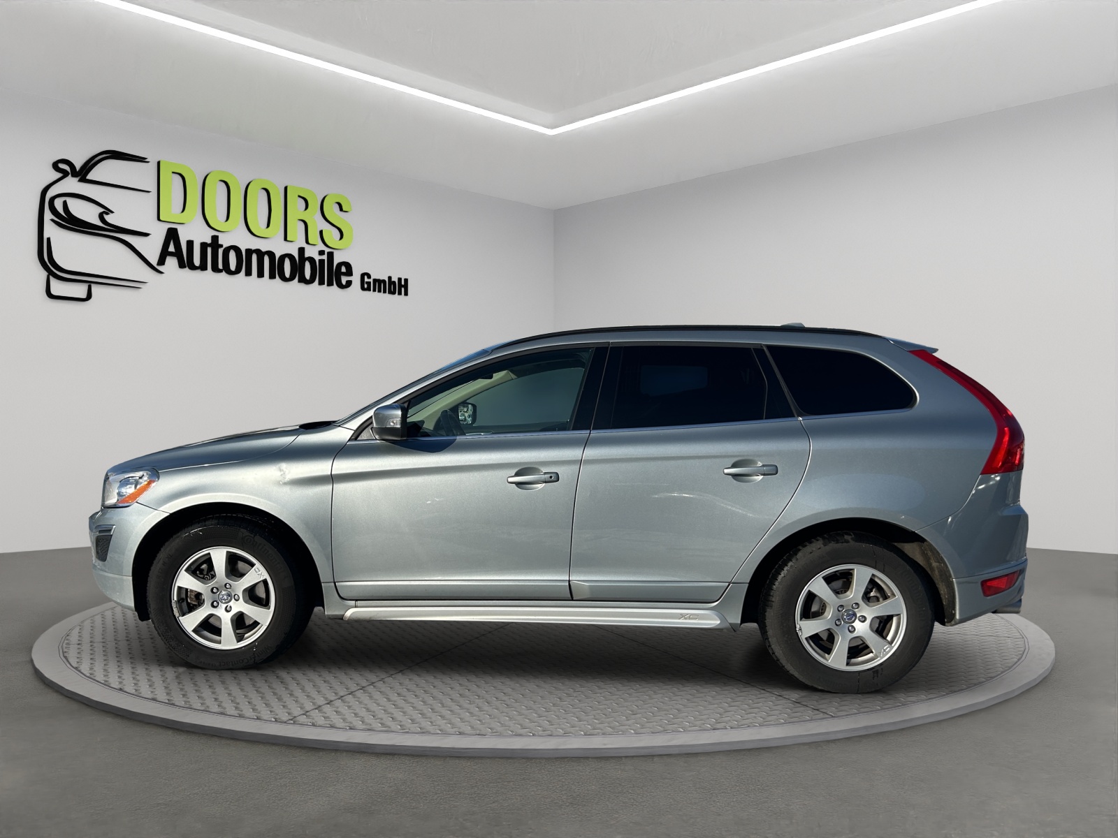 VOLVO XC60 T6 AWD R-Design Geartronic-image-7