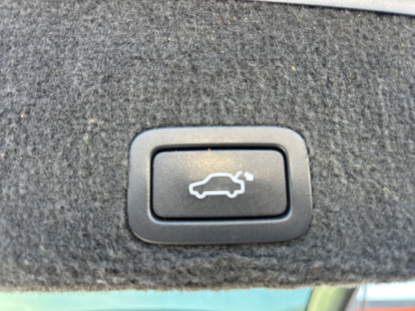 VOLVO XC60 T6 AWD R-Design Geartronic-image-17