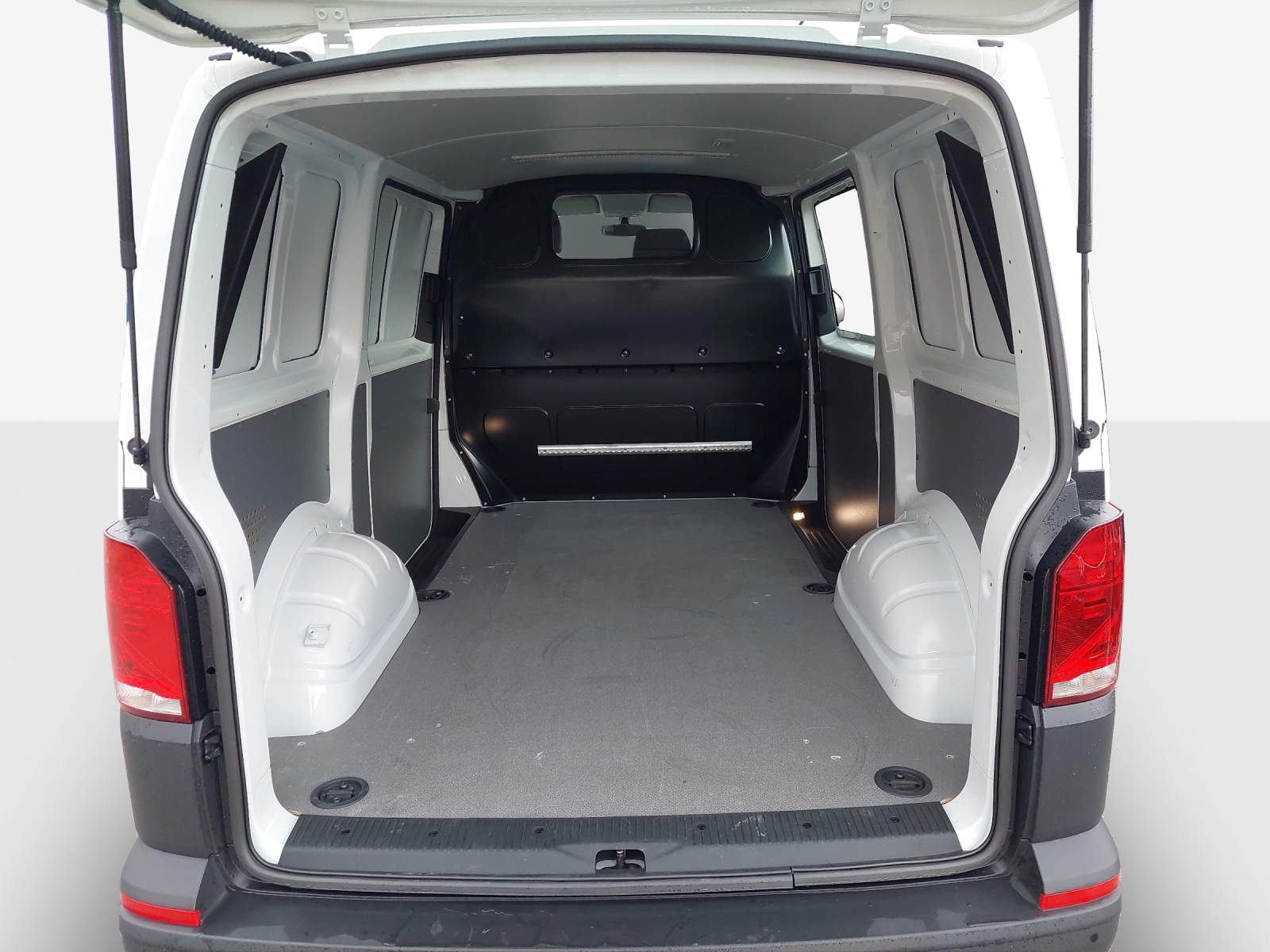 VW T6.1 2.0 TDI 4Motion-image-12