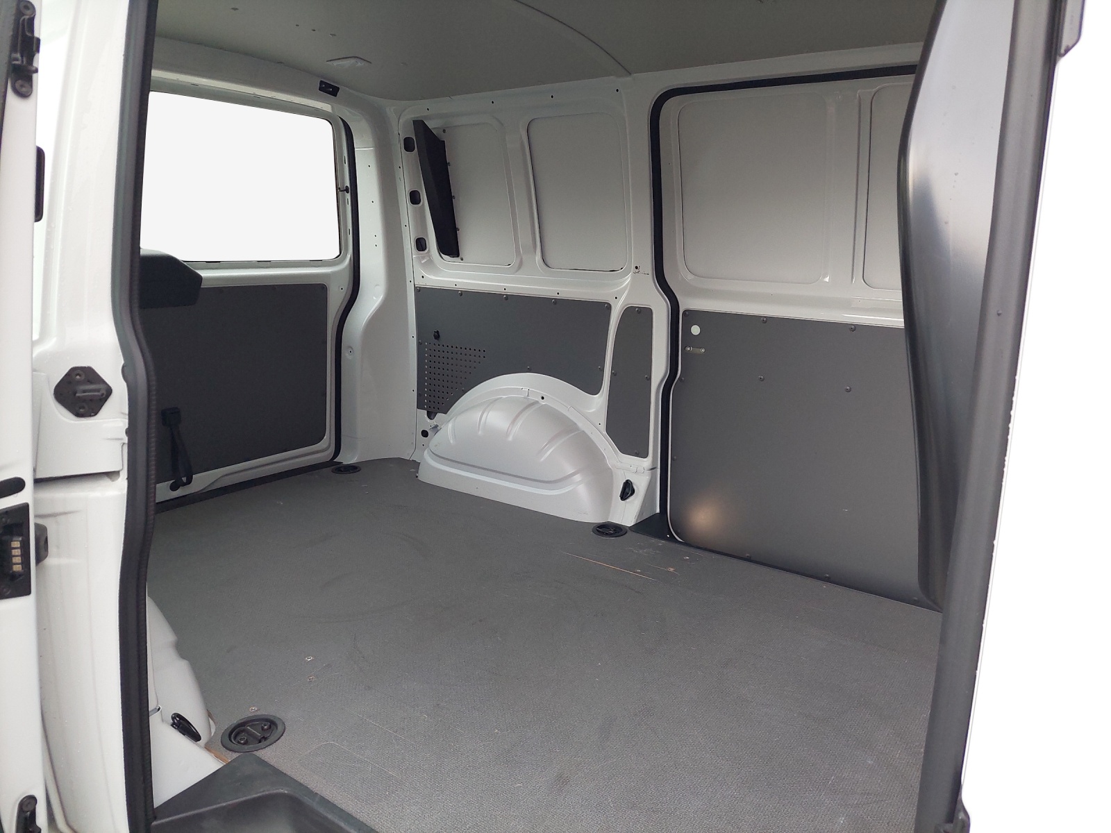 VW T6.1 2.0 TDI 4Motion-image-11