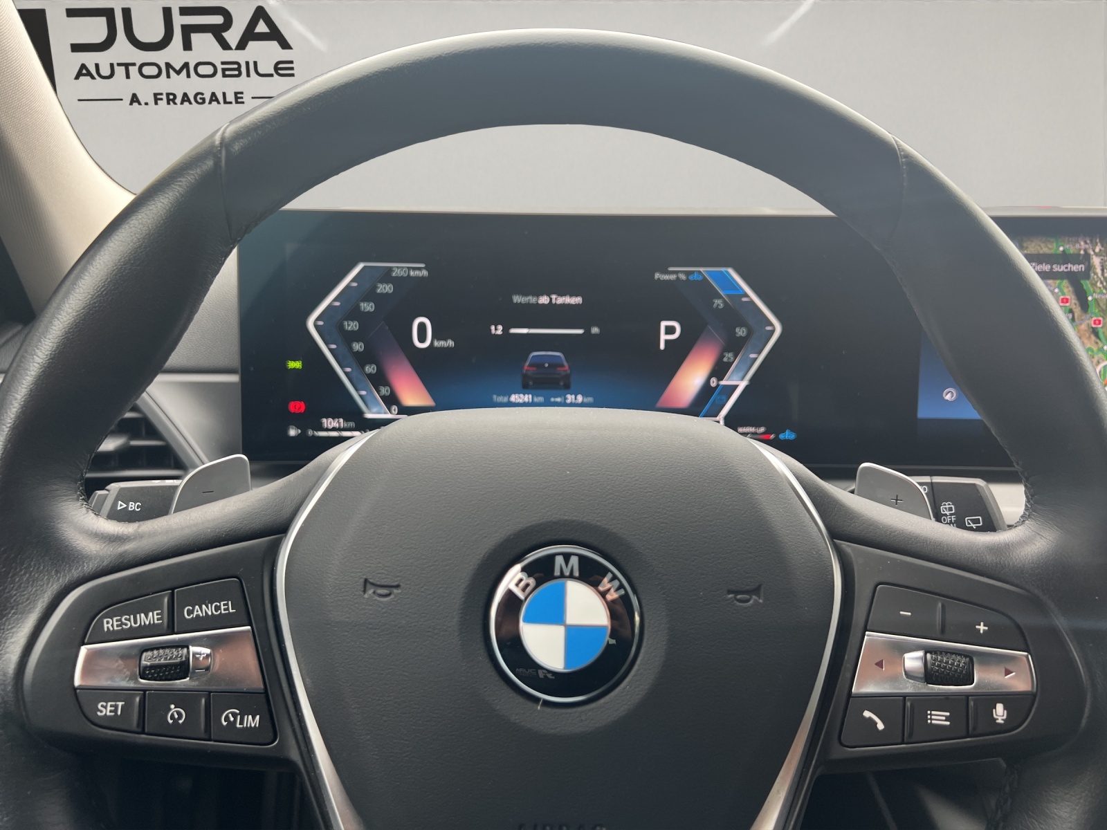 BMW 320d xDrive Touring-image-8