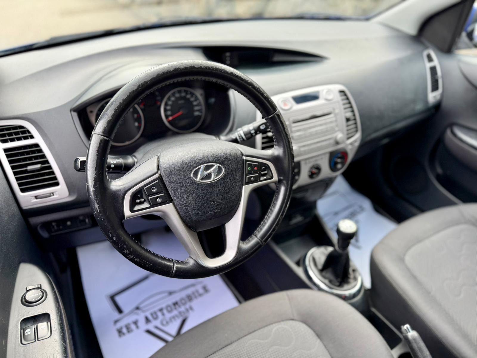 HYUNDAI i20 1.2 Style-image-6