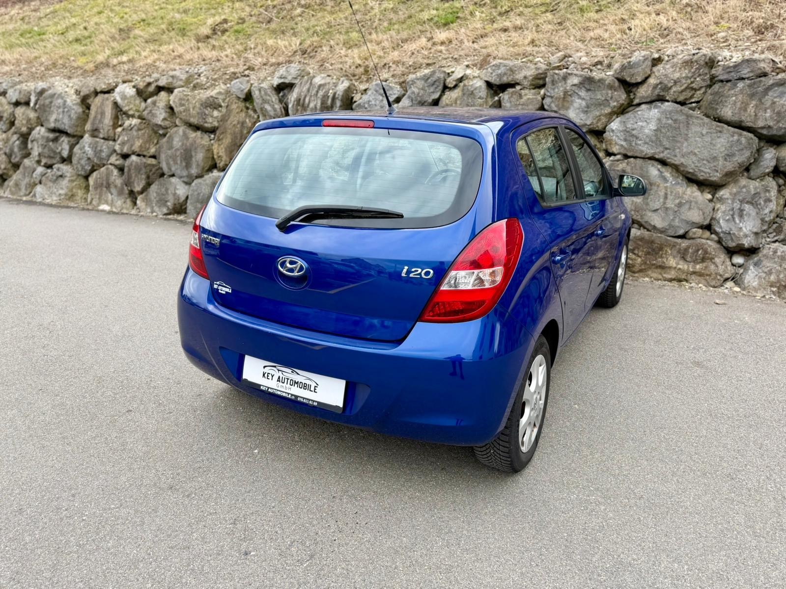 HYUNDAI i20 1.2 Style-image-3