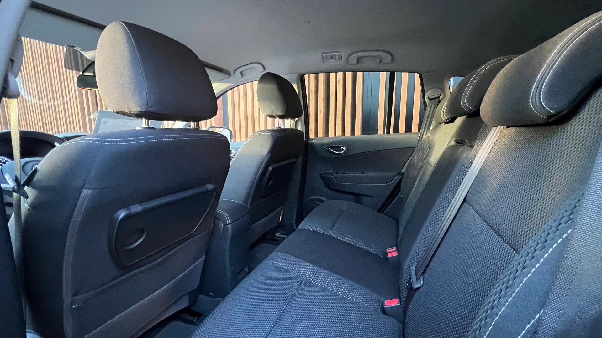 RENAULT KOLEOS 2.0 dCi DYNAMIQUE 4x4 AUTOMATIC l 150 PS-image-22