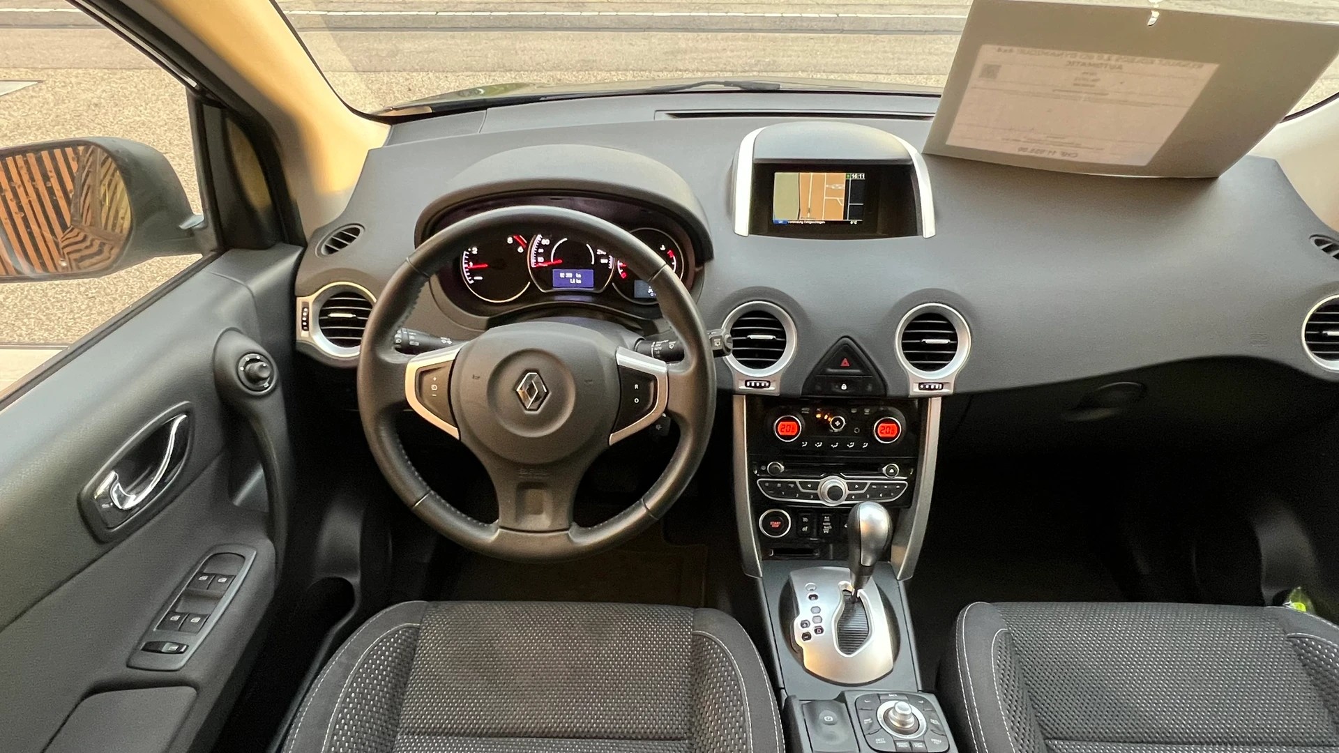 RENAULT KOLEOS 2.0 dCi DYNAMIQUE 4x4 AUTOMATIC l 150 PS-image-17