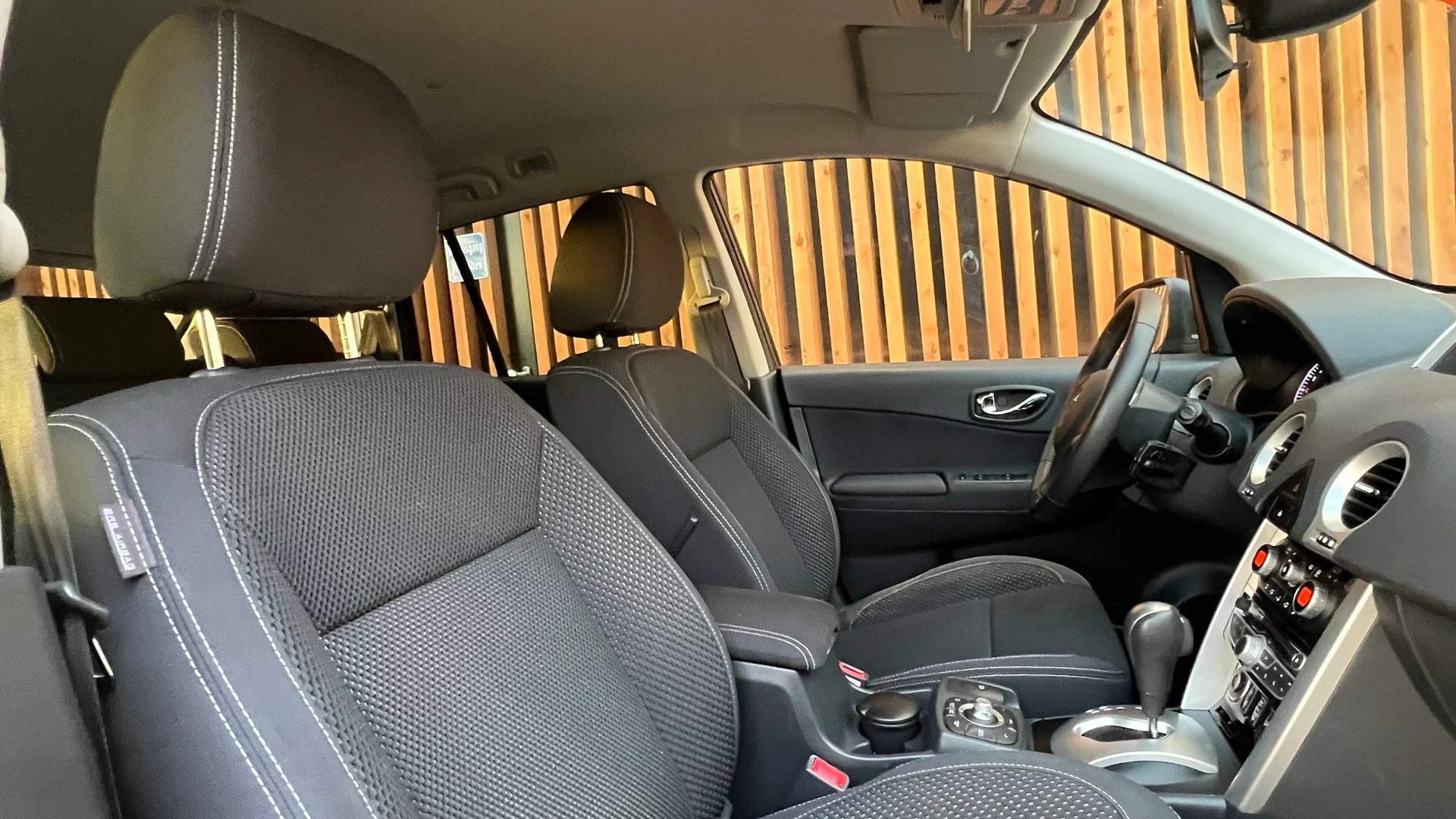 RENAULT KOLEOS 2.0 dCi DYNAMIQUE 4x4 AUTOMATIC l 150 PS-image-18