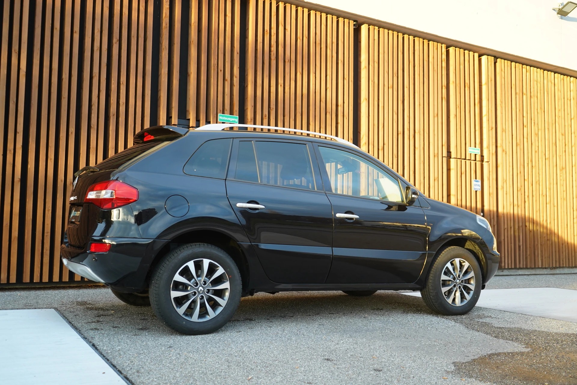 RENAULT KOLEOS 2.0 dCi DYNAMIQUE 4x4 AUTOMATIC l 150 PS-image-10