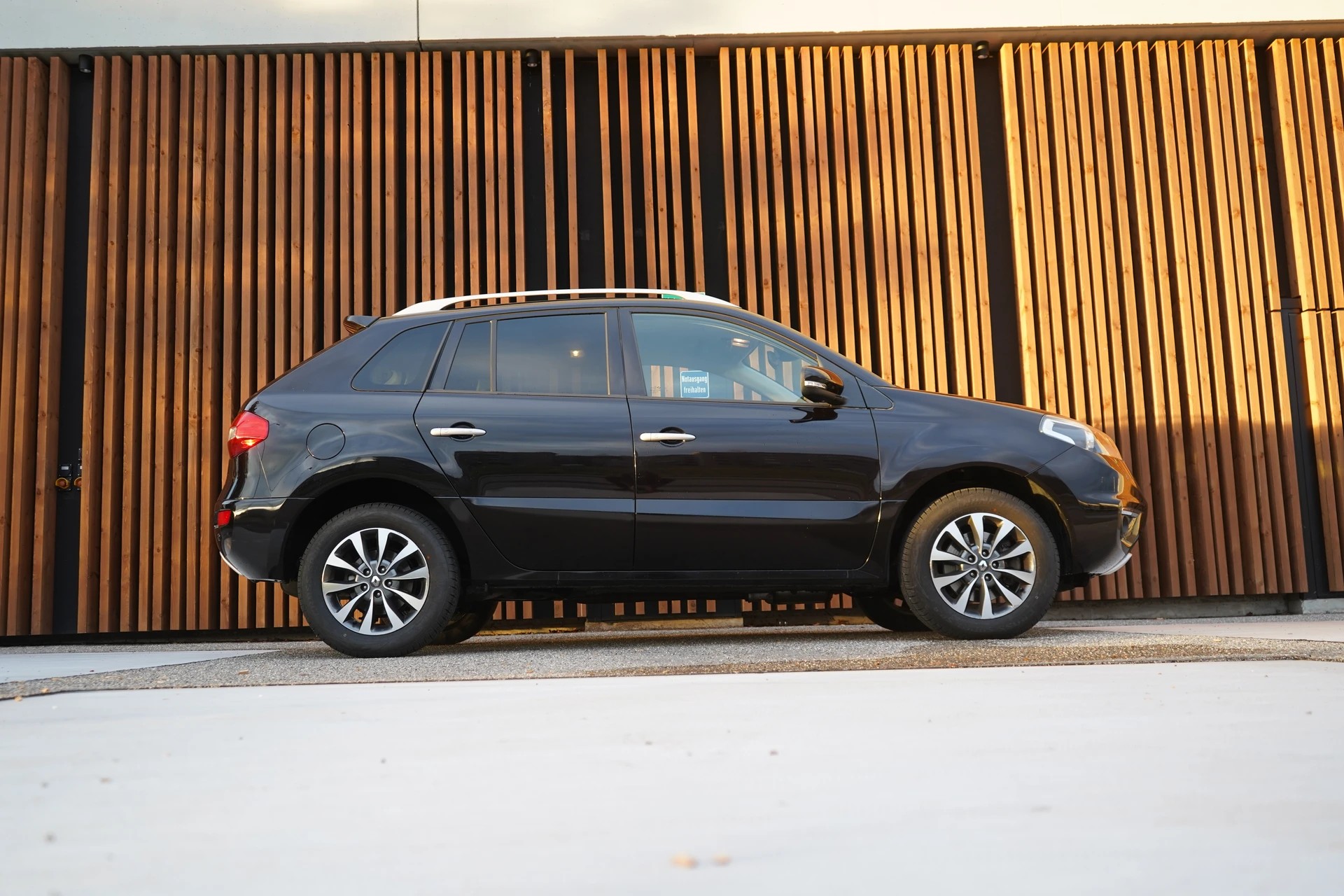 RENAULT KOLEOS 2.0 dCi DYNAMIQUE 4x4 AUTOMATIC l 150 PS-image-0
