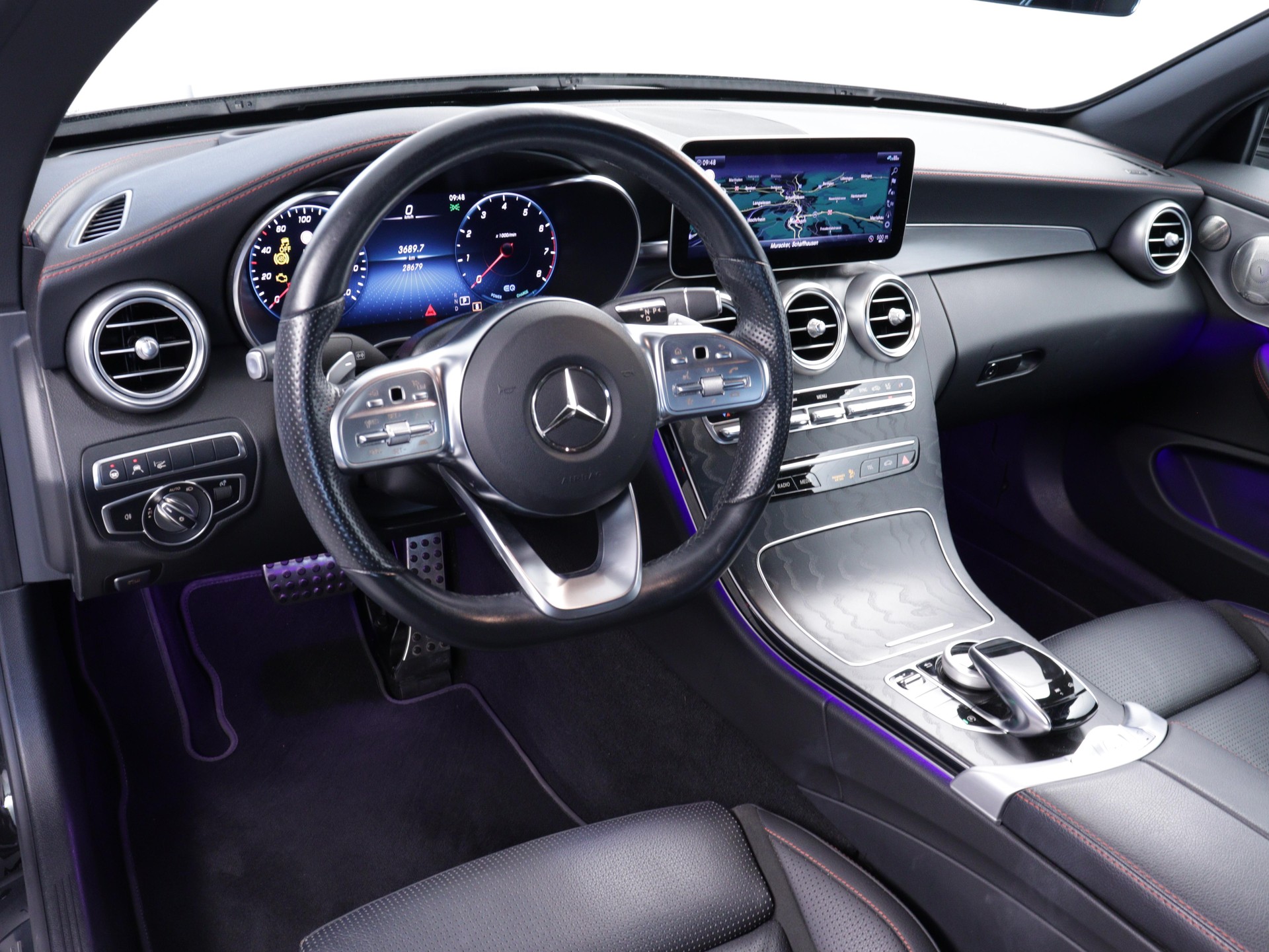 MERCEDES-BENZ C 300 AMG Line 4matic Cabriolet-image-9