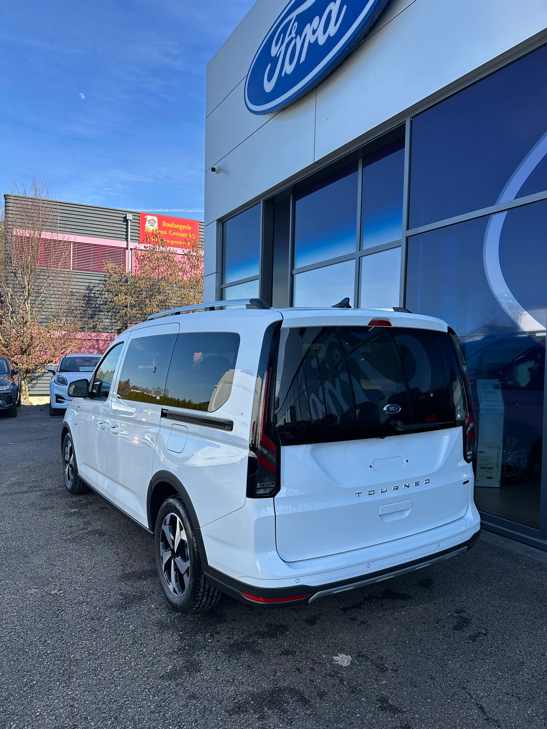 FORD TOURNEO CONNECT Grand 1.5 EcoB Active/PHEV/Aut.-image-3