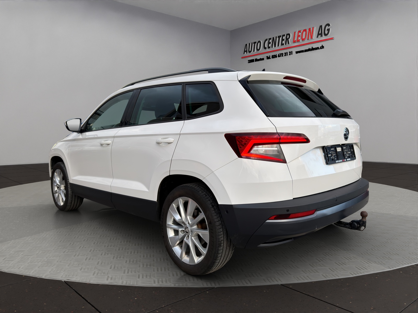 SKODA Karoq 2.0 TDI CR Style 4x4 DSG-image-3