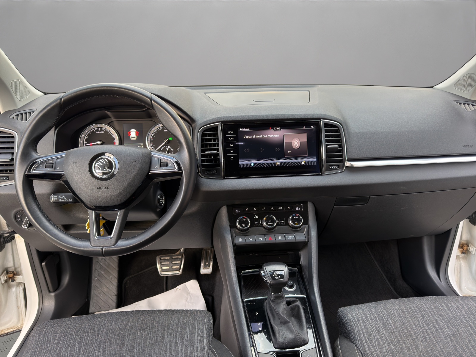 SKODA Karoq 2.0 TDI CR Style 4x4 DSG-image-13