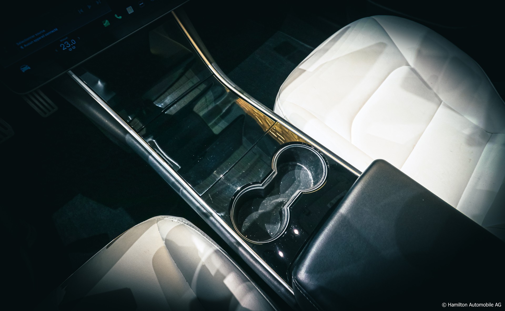 TESLA Model 3 Performance Dual Motor AWD (3 sec - 100 km/h)-image-13