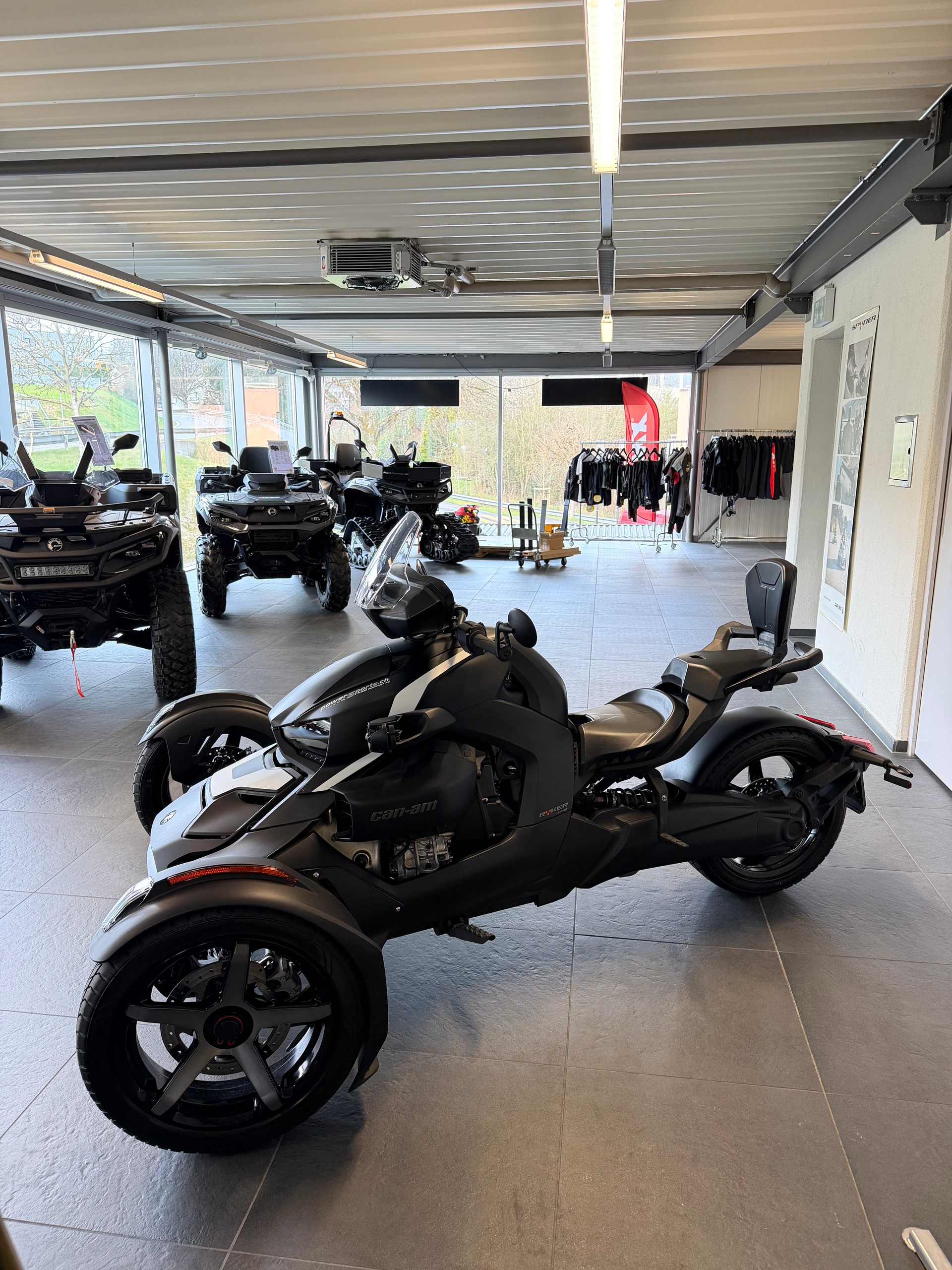 CAN-AM Ryker Sport Ace 900-showroom-element-2