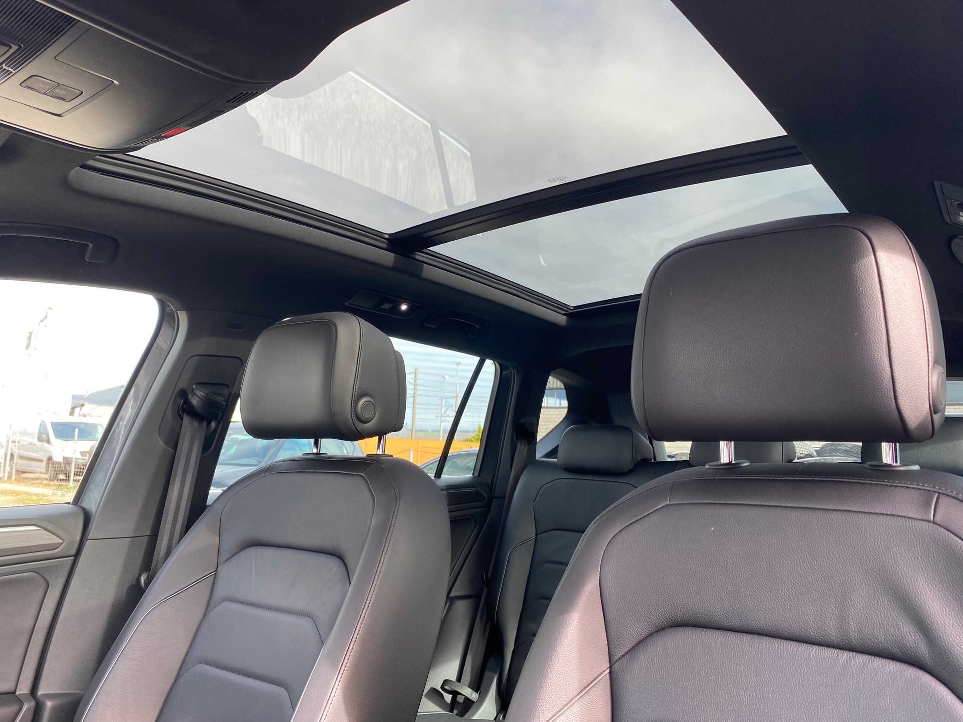 SEAT Tarraco 2.0 TDI 190PS CR Xcellence 4Drive DSG **Top-Ausstattung**-image-14