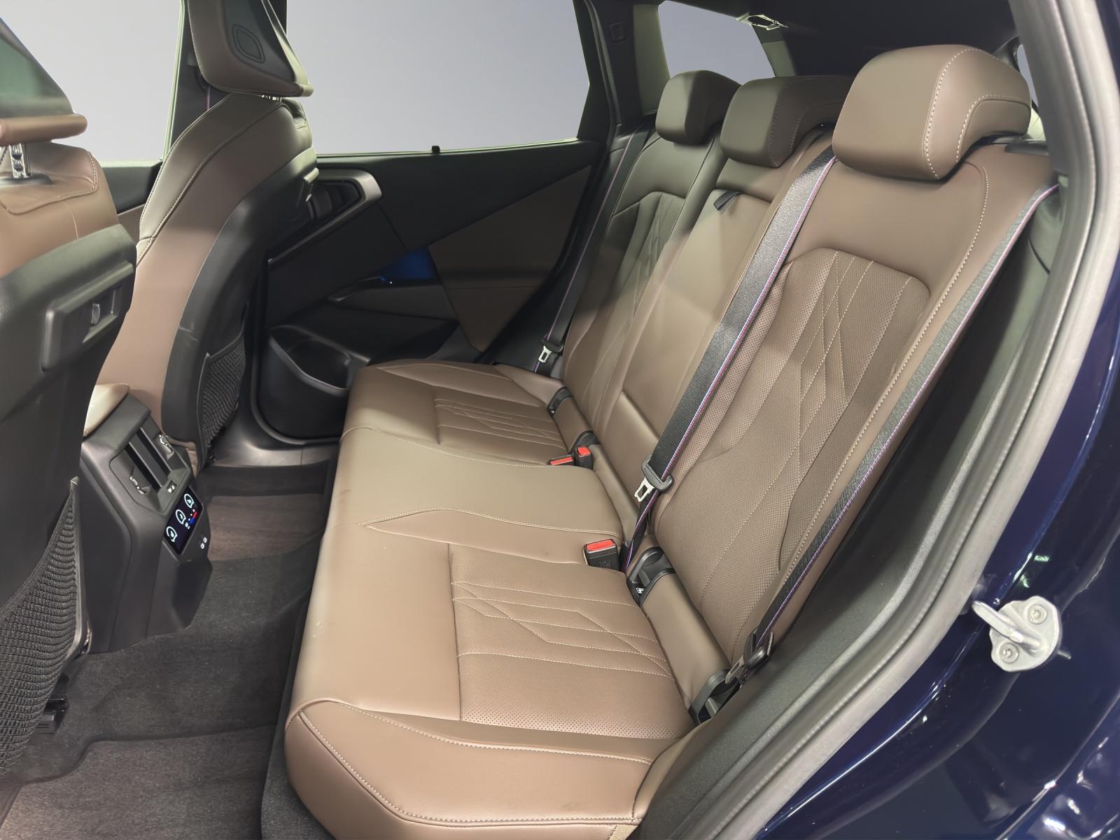 BMW X3 20d xDrive-image-13
