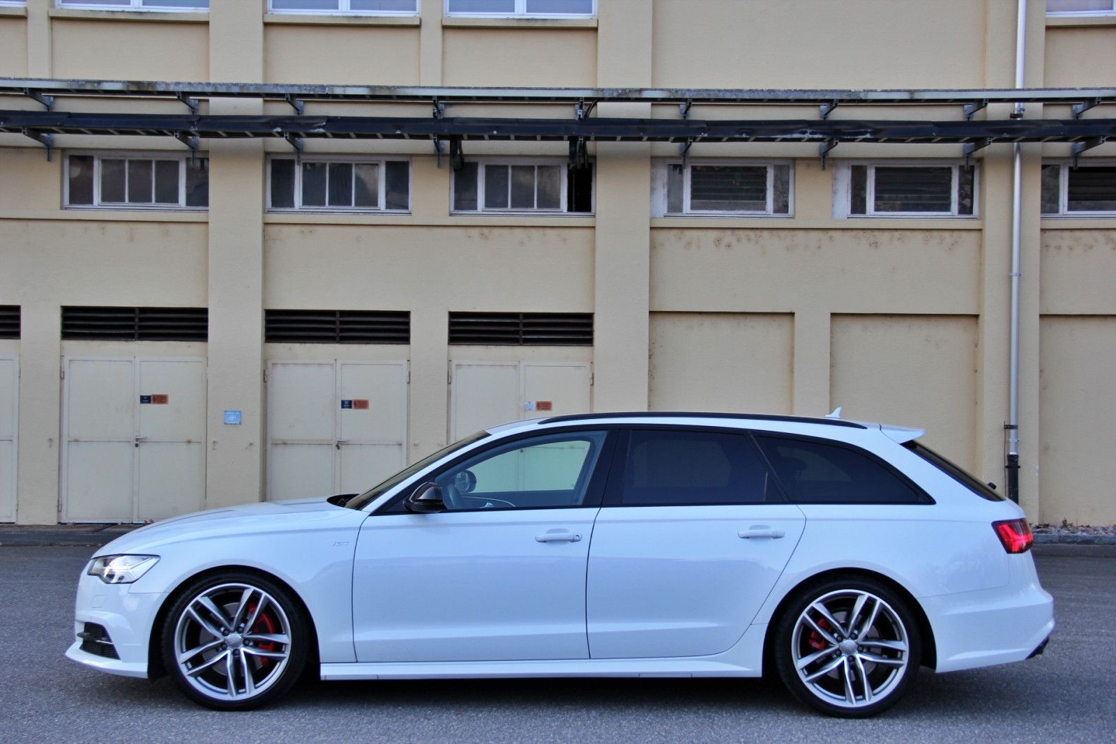 AUDI A6 Avant S-Line 3.0 BiTDI V6 qu. competition-image-1