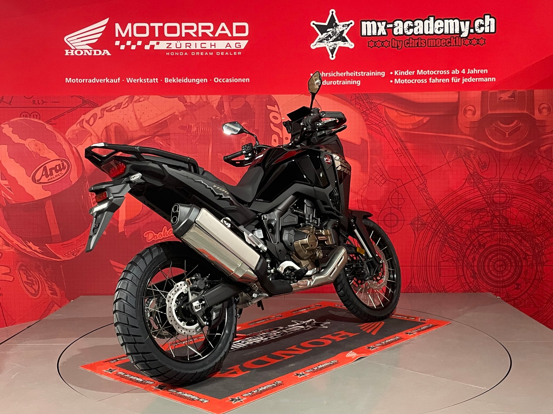 HONDA CRF1100L Africa Twin DCT **Modell 2026**Schwarz**Neufahrzeug**-showroom-element-2