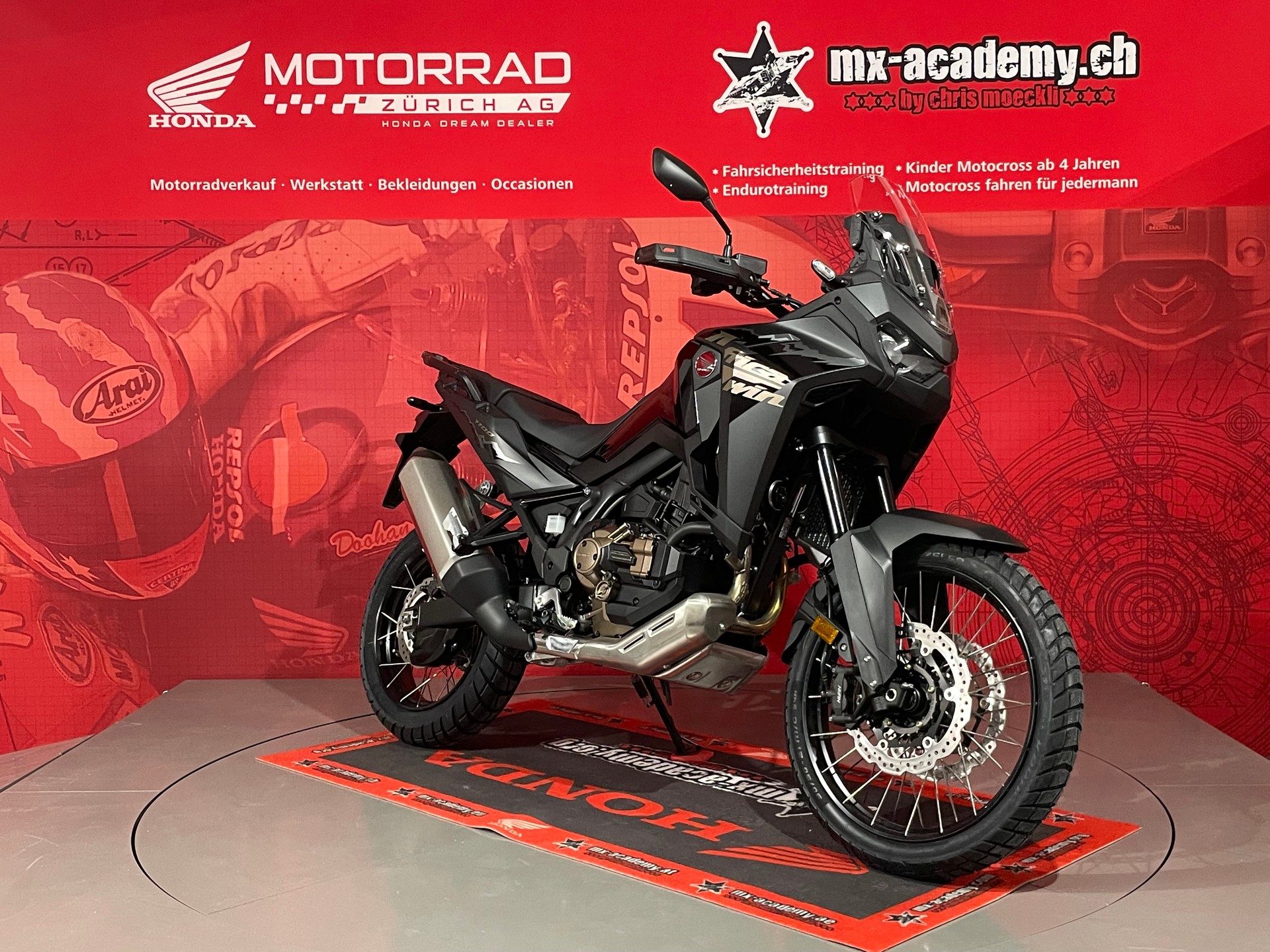 HONDA CRF1100L Africa Twin DCT **Modell 2026**Schwarz**Neufahrzeug**-image-7