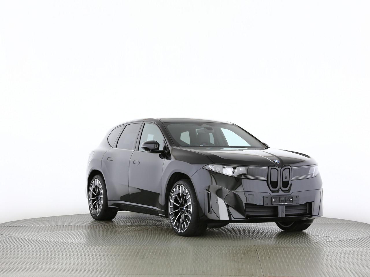 BMW iX3 50 xDrive-image-18