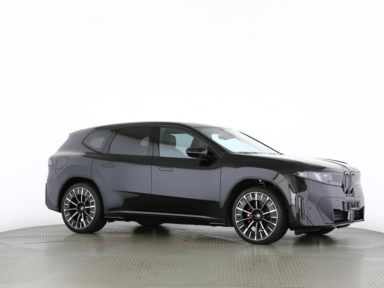 BMW iX3 50 xDrive-image-16