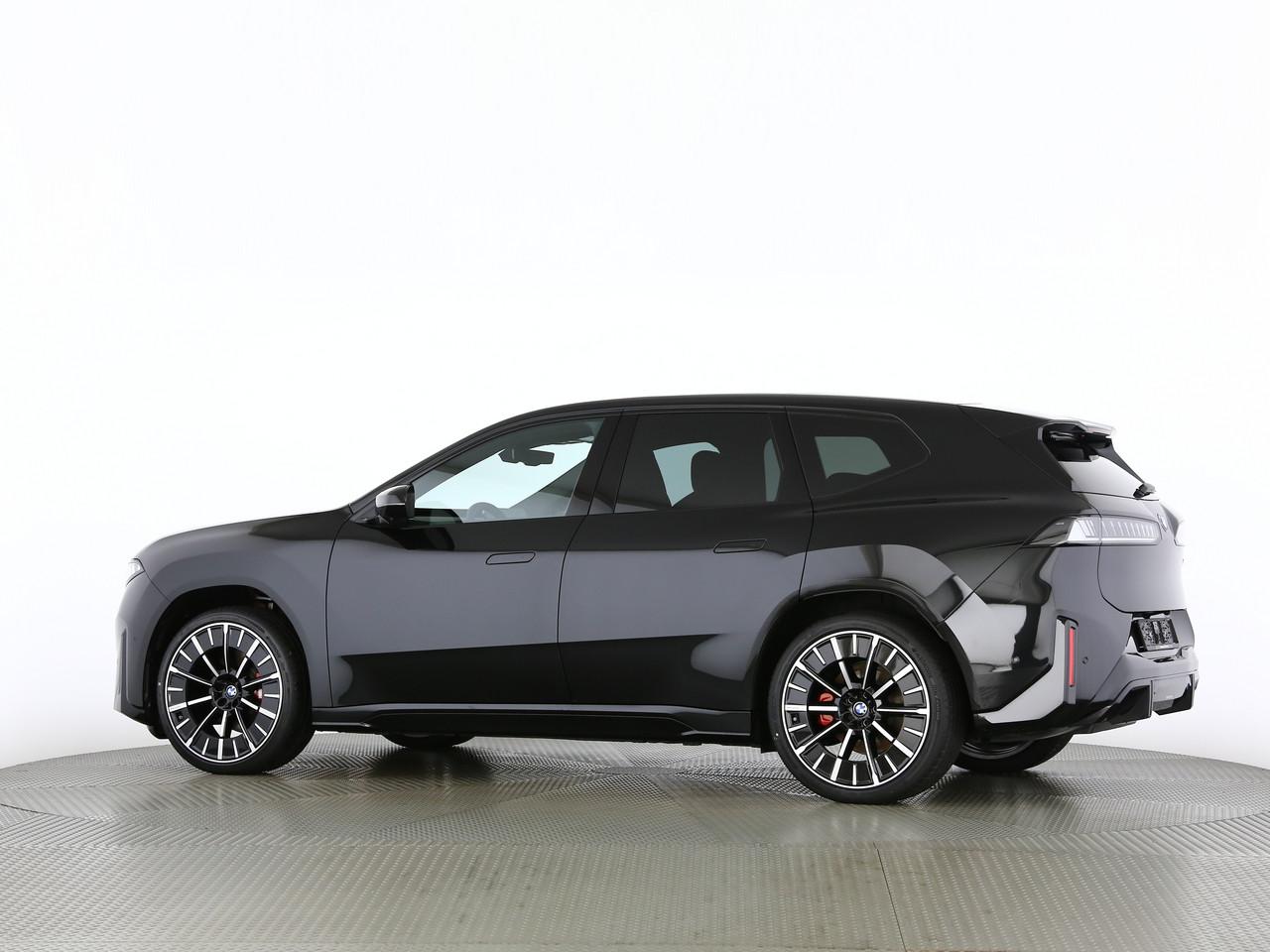 BMW iX3 50 xDrive-image-5