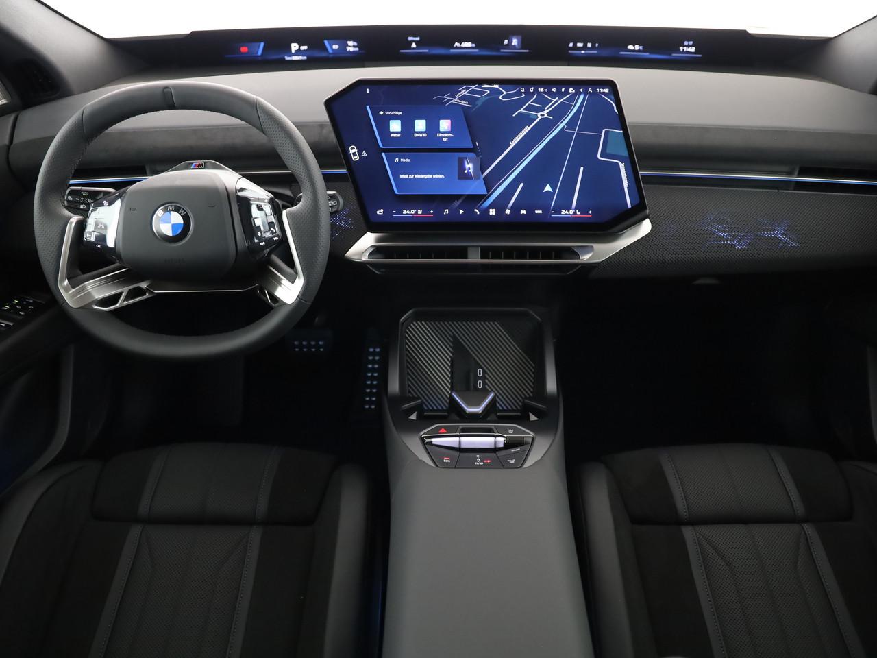 BMW iX3 50 xDrive-image-23