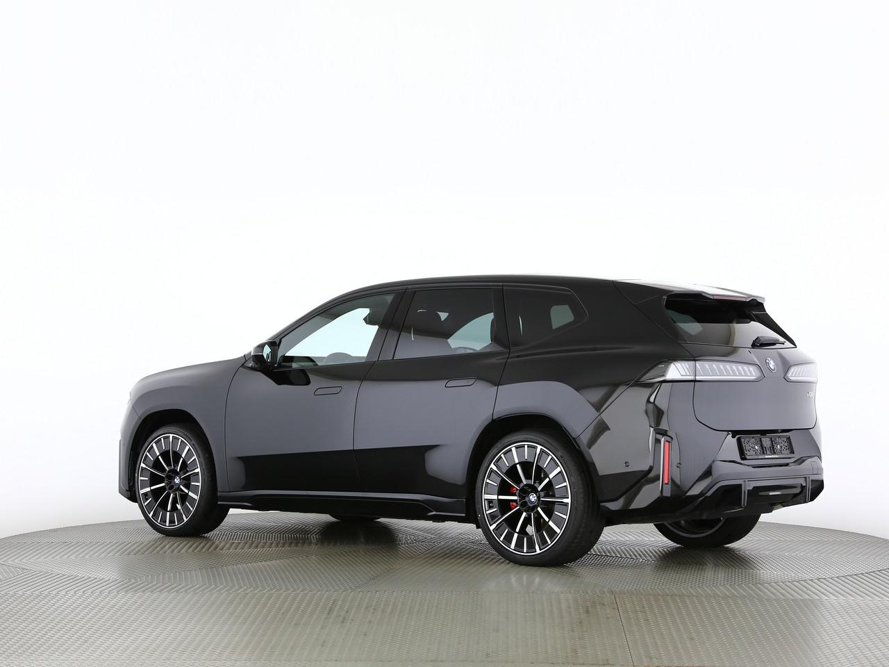 BMW iX3 50 xDrive-image-6