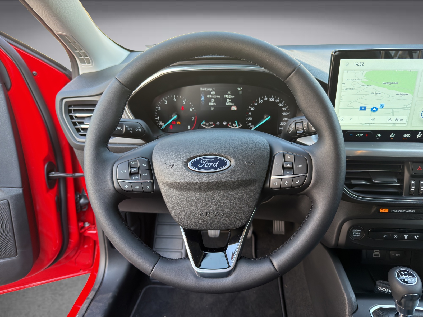FORD Focus 1.0i EcoB Hybrid 125 Titanium-image-10
