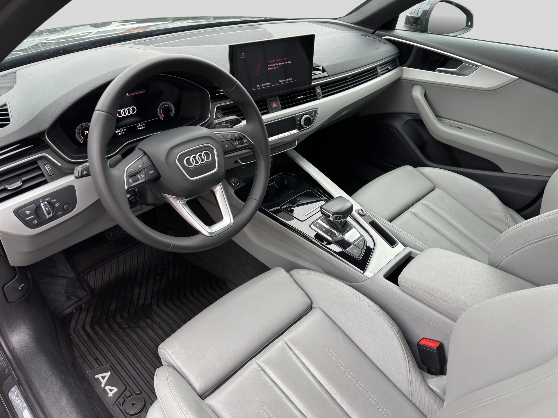 AUDI A4 Limousine 35 TFSI advanced S-tronic-image-6