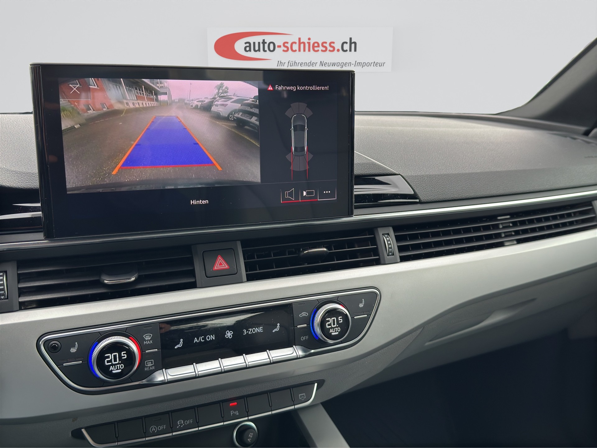 AUDI A4 Limousine 35 TFSI advanced S-tronic-image-13